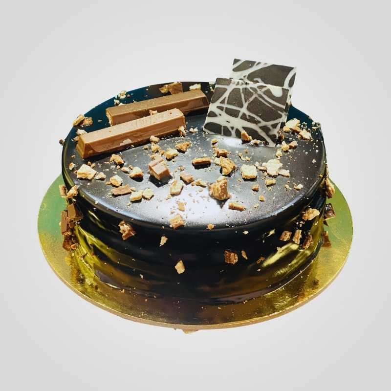 Kit kat Chocolate Cake